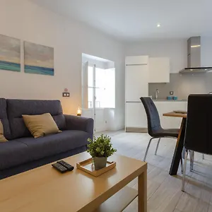 https://cruise-apartment.hotelsincadiz.net